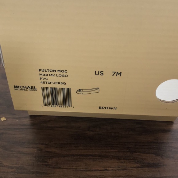 Michael Kors Shoe NEW - Picture 5 of 7